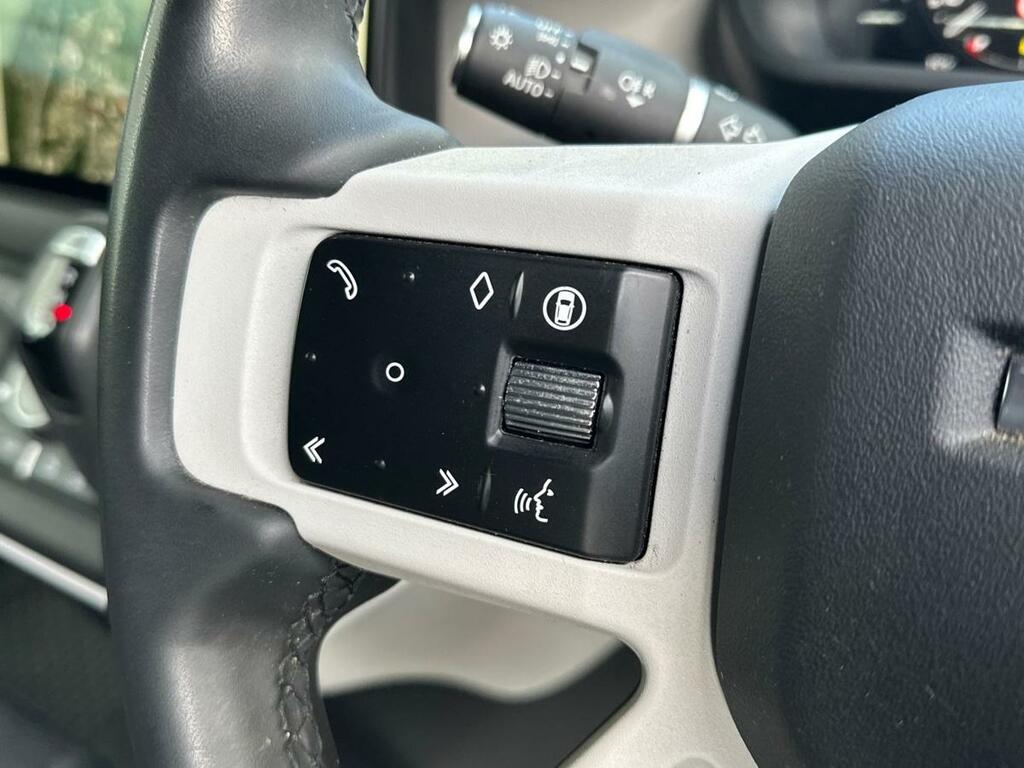 Land Rover Defender 90 3.0 D250 X-dynamic Se 90 Black #31