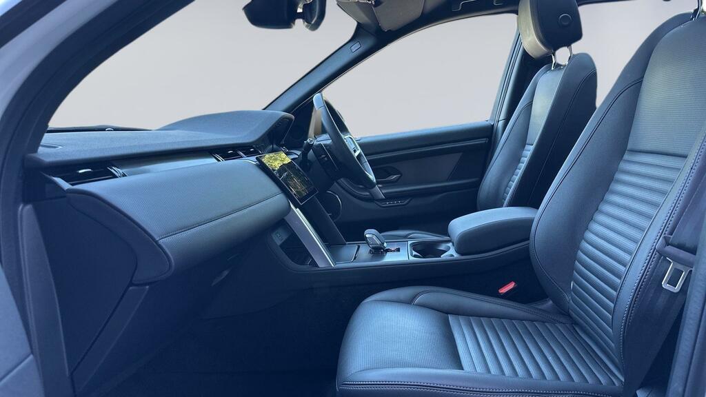 Land Rover Discovery Sport 2.0 D200 Dynamic Se White #3