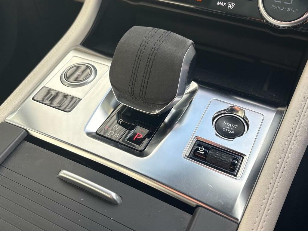 Jaguar F-Pace Jaguar Estate 2.0 P400e R-dynamic Se Black Aut Black #13