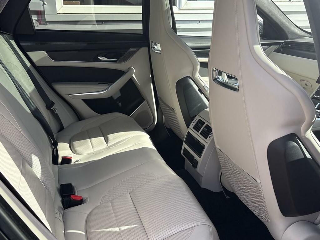 Jaguar F-Pace Jaguar Estate 2.0 P400e R-dynamic Se Black Aut Black #43