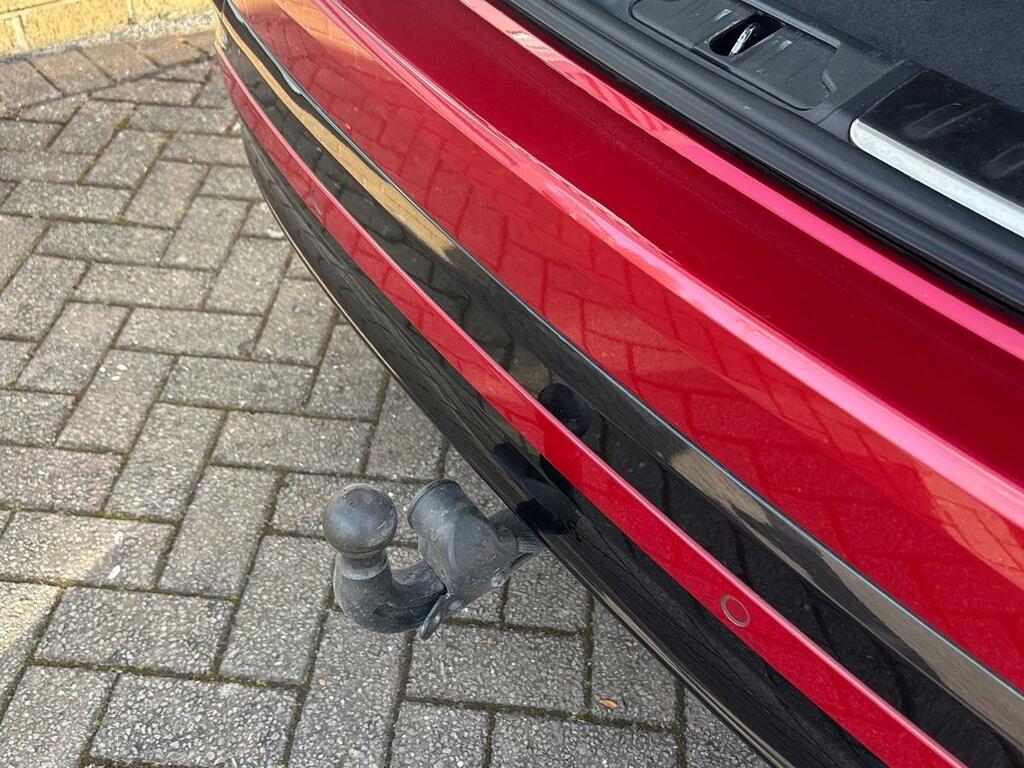 Jaguar F-Pace Jaguar Estate 2.0 P400e R-dynamic Se Black Aut Black #39