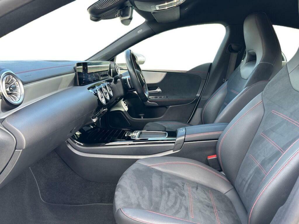 Mercedes-Benz CLA Class Cla 180 Amg Line Executive Coupe White #3