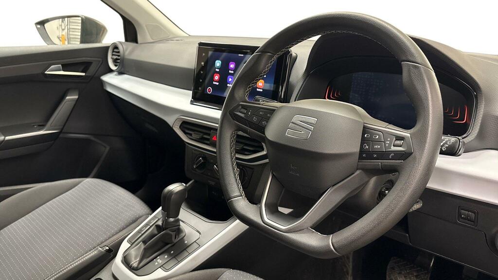 Seat Arona 1.0 Tsi 110 Se Technology Dsg Green #4
