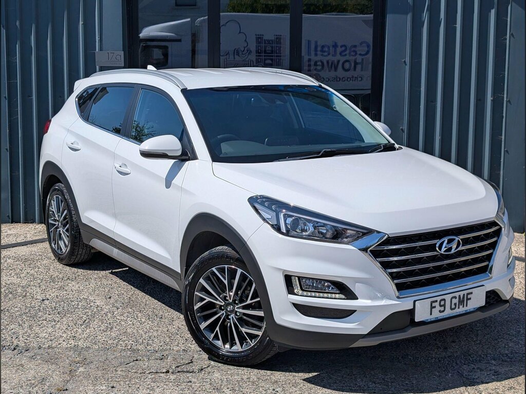 Hyundai Tucson 1.6 Crdi Premium Euro 6 Ss F9GMF White #2
