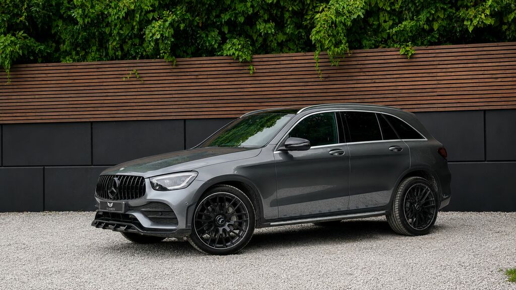 Mercedes-Benz GLC Class 2019 2.0 Glc300d Amg Line Premium Plus Suv D SD69MDX Grey #3