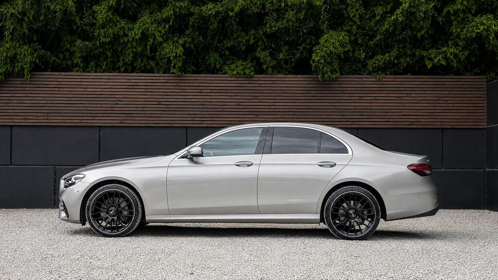 Mercedes-Benz E Class 2022 2.0 E300de 13.5Kwh Amg Line Edition Saloon WA22VOJ Silver #5