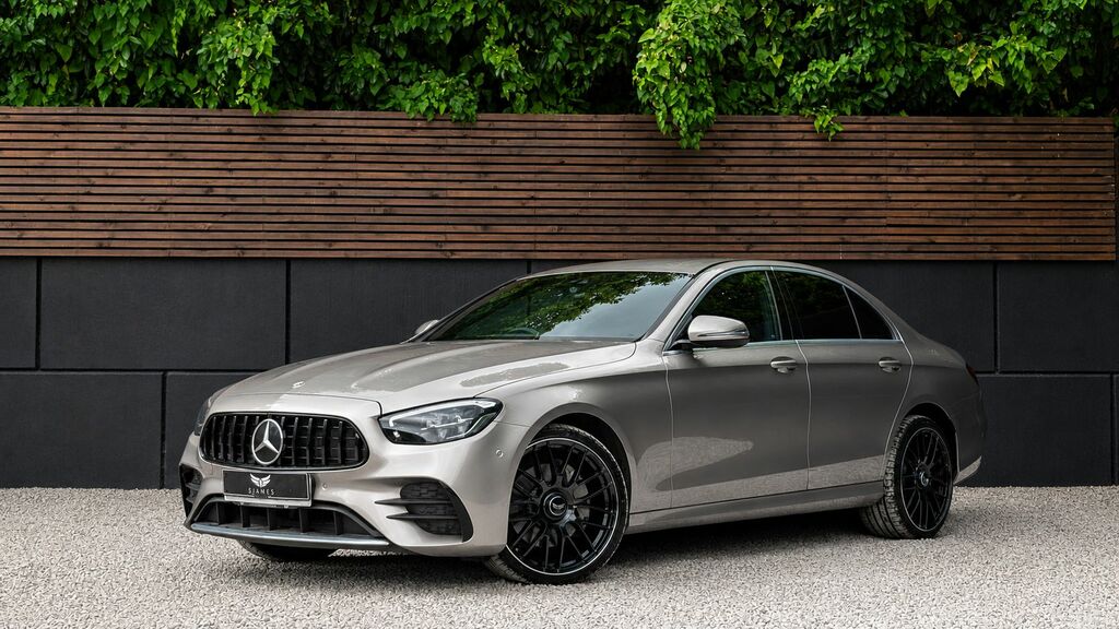 Mercedes-Benz E Class 2022 2.0 E300de 13.5Kwh Amg Line Edition Saloon WA22VOJ Silver