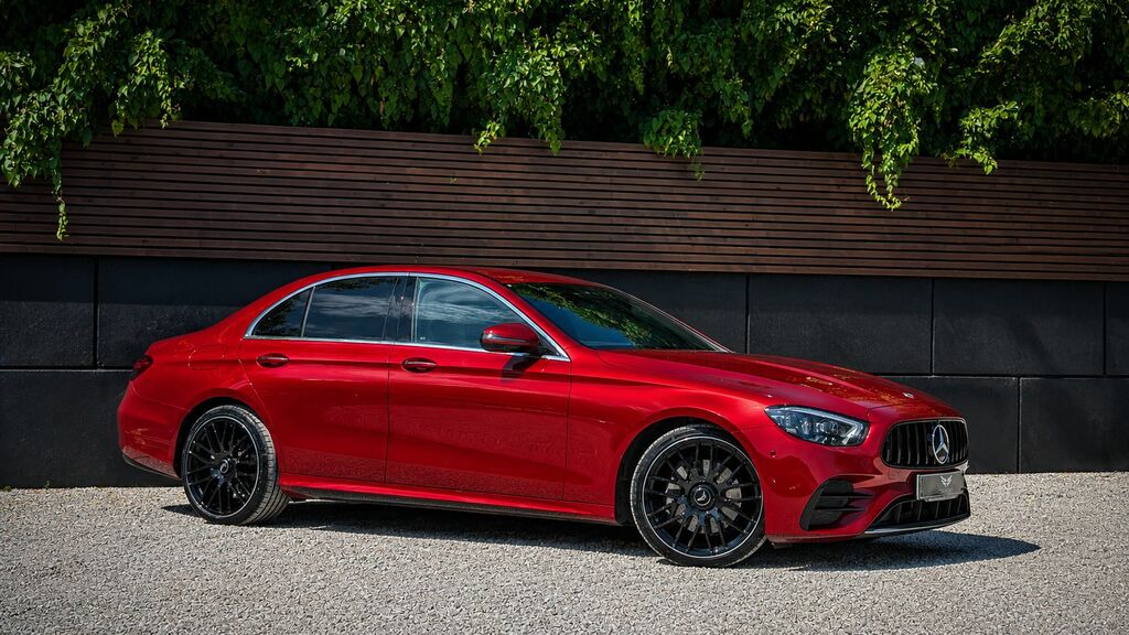 Mercedes-Benz E Class 2021 2.0 E220d Amg Line Premium Saloon Diese LR21YCX Red #4