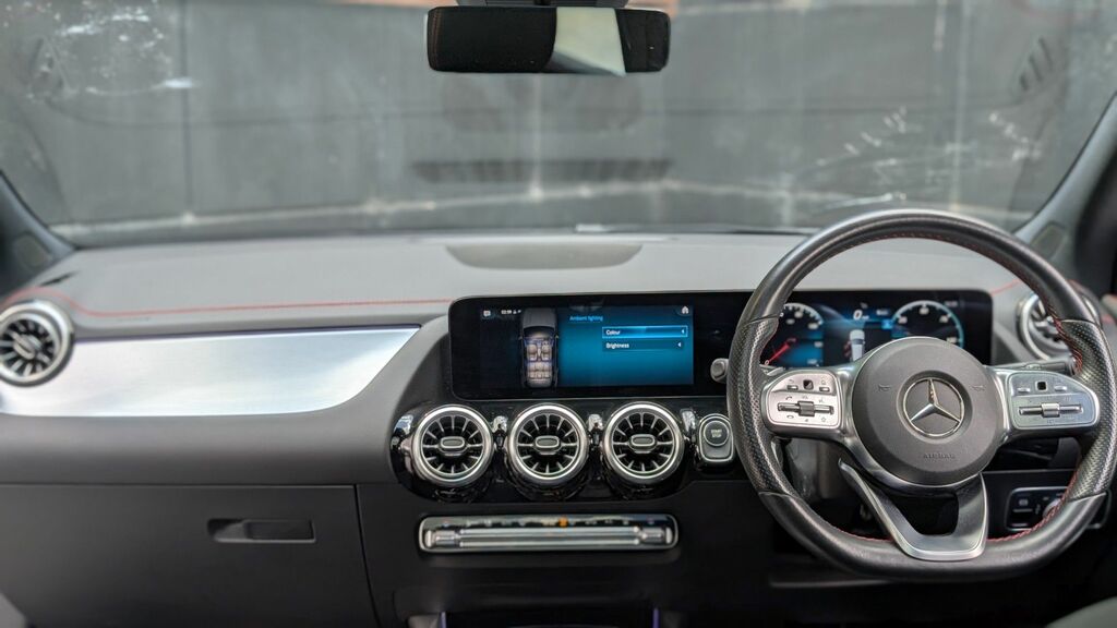 Mercedes-Benz EQA 2021 Eqa 250 66.5Kwh Amg Line Premium Suv El Blue