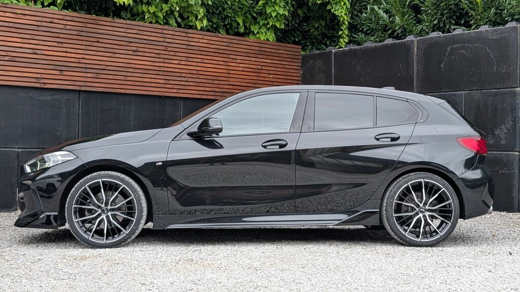 BMW 1 Series 2020 1.5 118I M Sport Hatchback Dct Eur Black #5