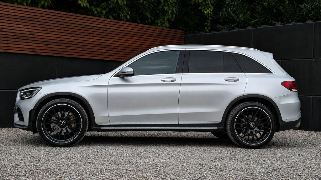 Mercedes-Benz GLC Class 2022 2.0 Glc300h Mhev Amg Line Premium Plus Suv Silver #5