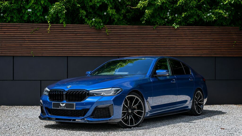 BMW 5 Series 530D Mht M Sport Saloon Hybrid Steptronic X Black #1