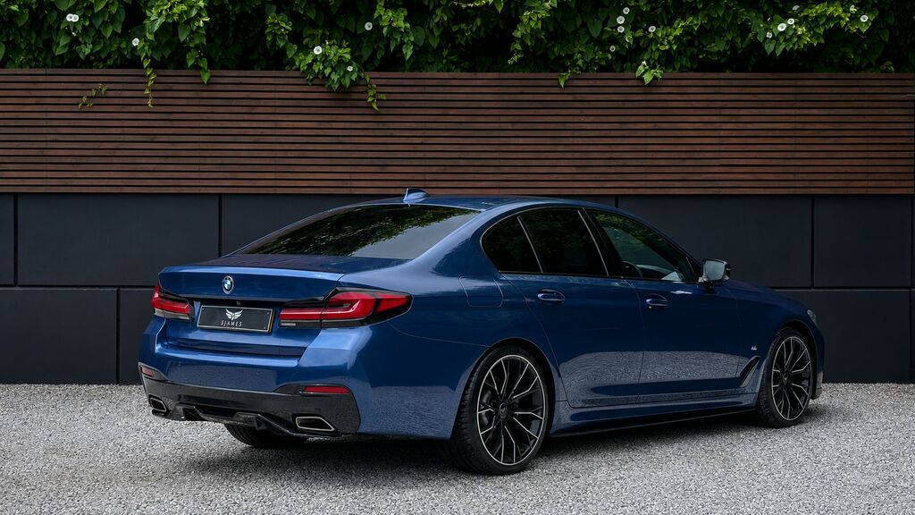 BMW 5 Series 530D Mht M Sport Saloon Hybrid Steptronic X Black #5