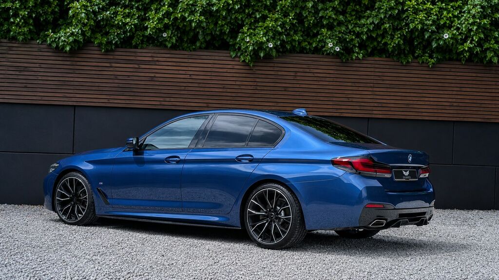BMW 5 Series 530D Mht M Sport Saloon Hybrid Steptronic X Black #8
