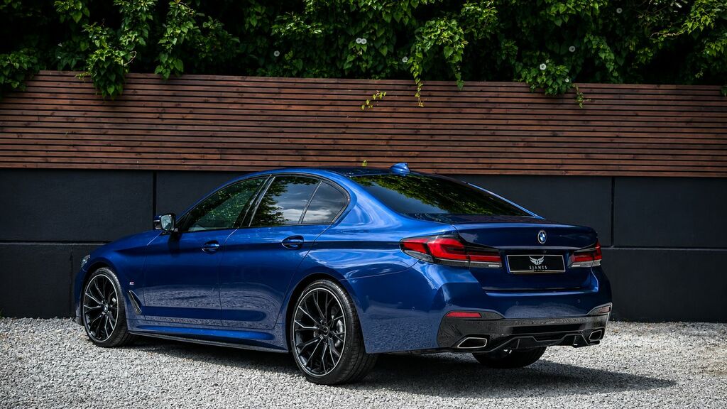 BMW 5 Series 530D Mht M Sport Saloon Hybrid Steptronic X Black #7