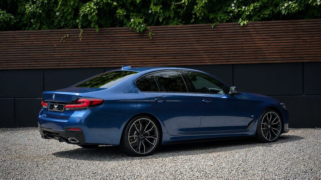 BMW 5 Series 530D Mht M Sport Saloon Hybrid Steptronic X Black #6