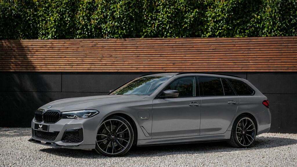 BMW 5 Series 2022 2.0 530E 12Kwh M Sport Touring Plu Grey #2