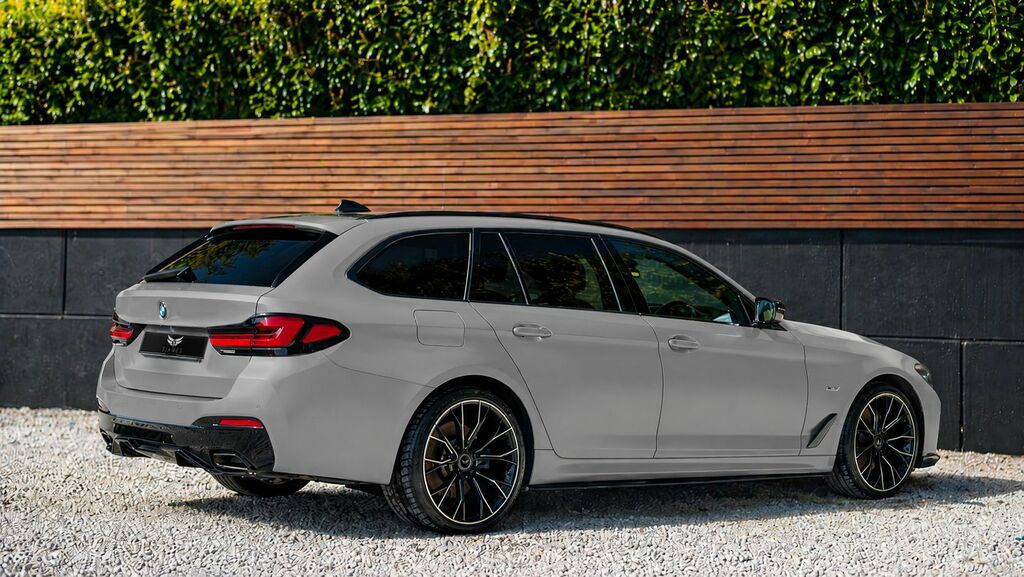 BMW 5 Series 520D Mht M Sport Step Black #7