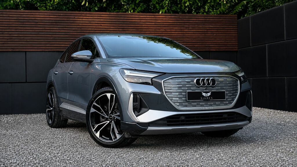 Audi Q4 E Tron 2022 35 S Line Sportback 55Kwh Blue #3