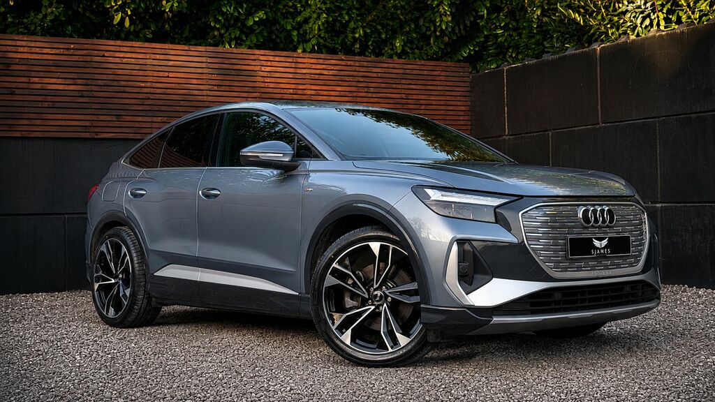 Audi Q4 E Tron 2022 35 S Line Sportback 55Kwh Blue #4