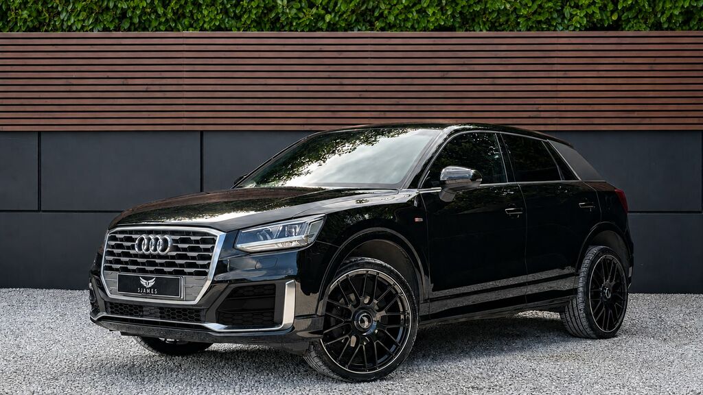 Audi Q2 2020 1.5 Tfsi Cod 35 S Line Suv Black #2