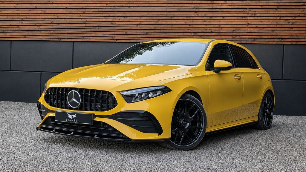 Mercedes-Benz A Class 2023 1.3 A180h Mhev Amg Line Executive Hatchback Yellow #2