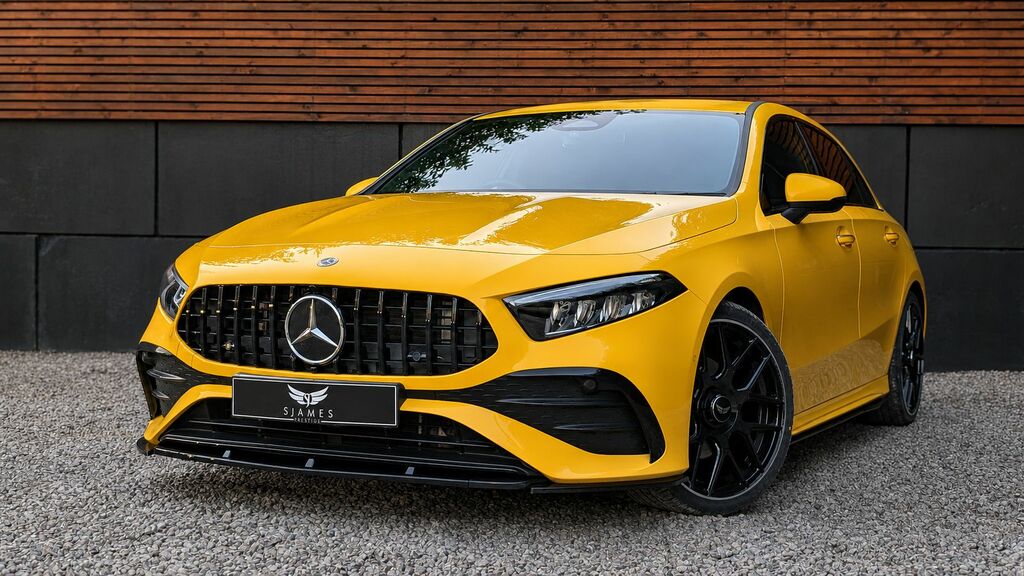 Mercedes-Benz A Class 2023 1.3 A180h Mhev Amg Line Executive Hatchback Yellow