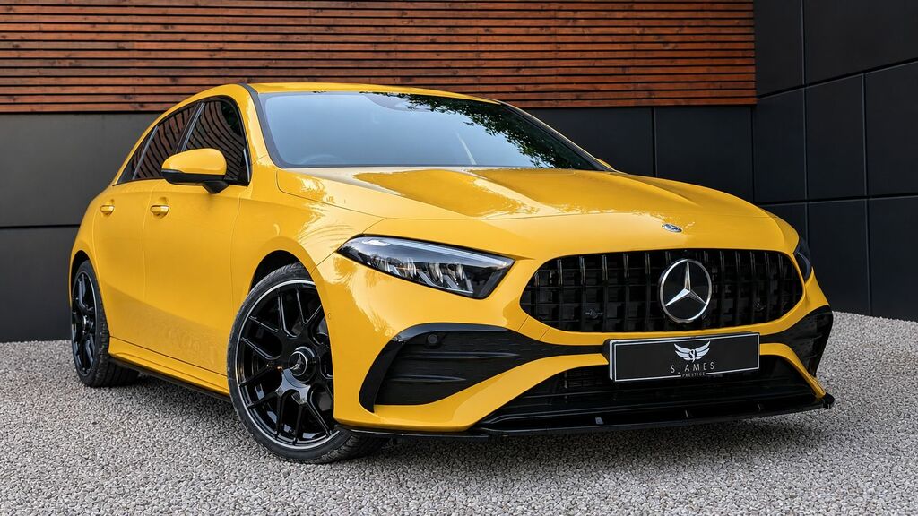 Mercedes-Benz A Class 2023 1.3 A180h Mhev Amg Line Executive Hatchback Yellow #3
