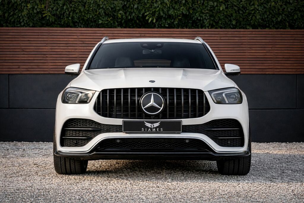 Mercedes-Benz GLE Class 2019 2.0 Gle300d Amg Line Premium Suv White #3