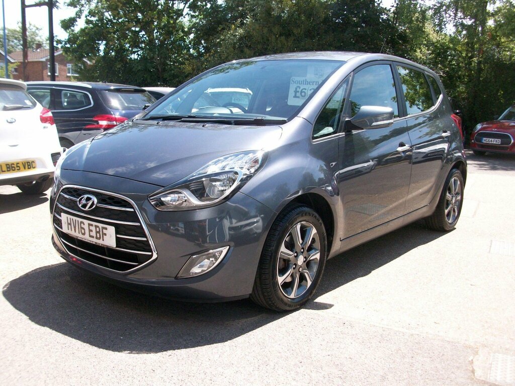 Hyundai Ix20 1.4 Blue Drive Se Euro 6 Ss Grey #3
