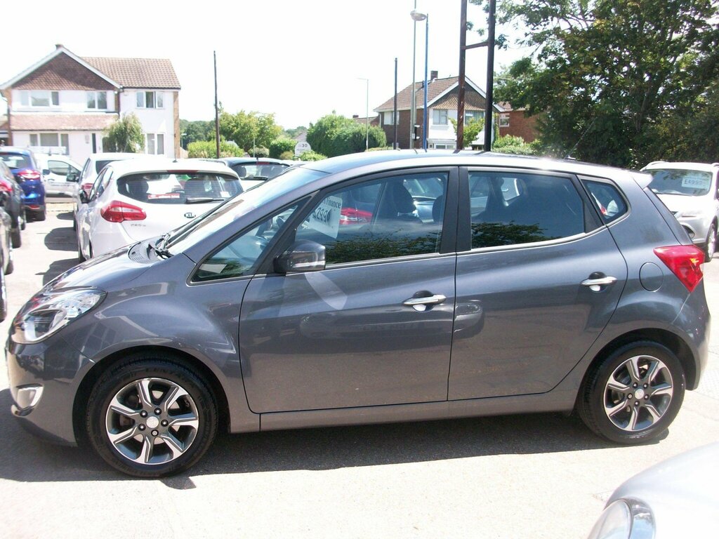 Hyundai Ix20 1.4 Blue Drive Se Euro 6 Ss Grey #4