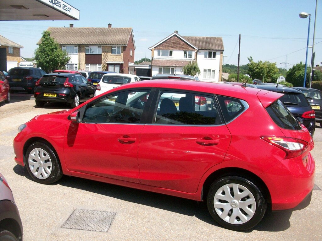 Nissan Pulsar 1.5 Dci Visia Euro 6 Ss Red #4