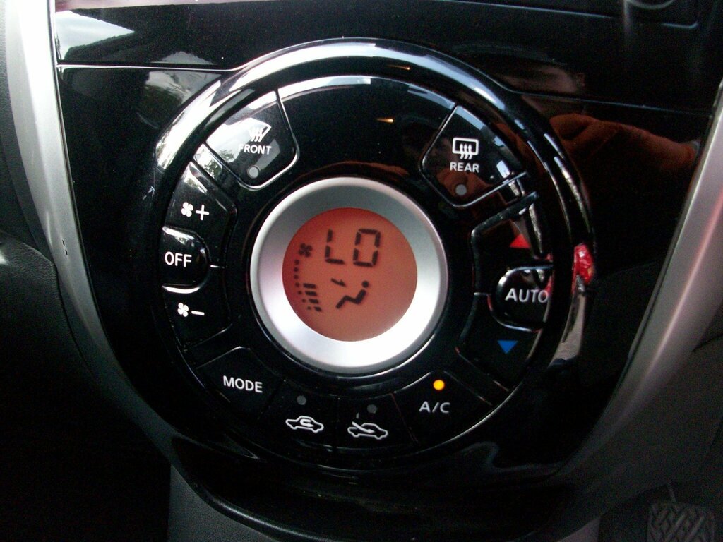 Nissan Note 1.2 12V Acenta Premium Euro 5 Ss Blue #16