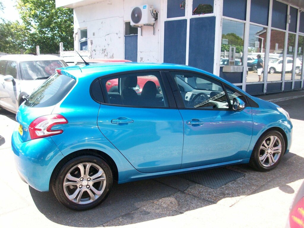 Peugeot 208 Hdi Active Silver #7