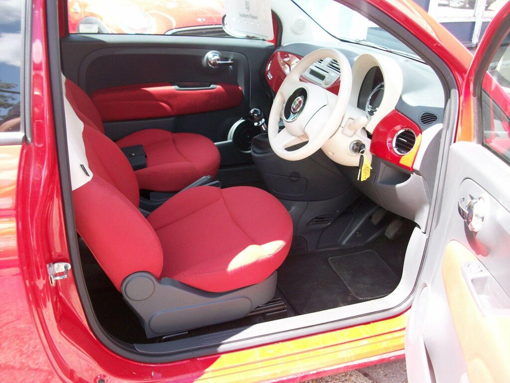 Fiat 500 1.2 Lounge Dualogic 69 Bhp White #8