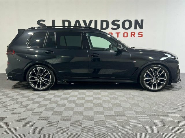 BMW X7 2025 3.0 40D Mht M Sport Suv Hybrid Aut Black #4