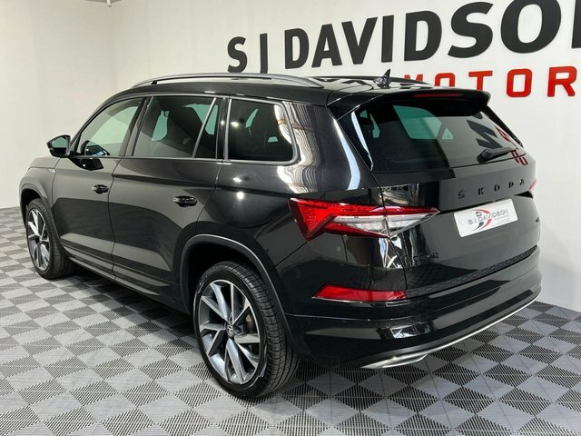 Skoda Kodiaq 2024 2.0 Tdi Sportline Suv Dsg 4Wd Euro Black #4