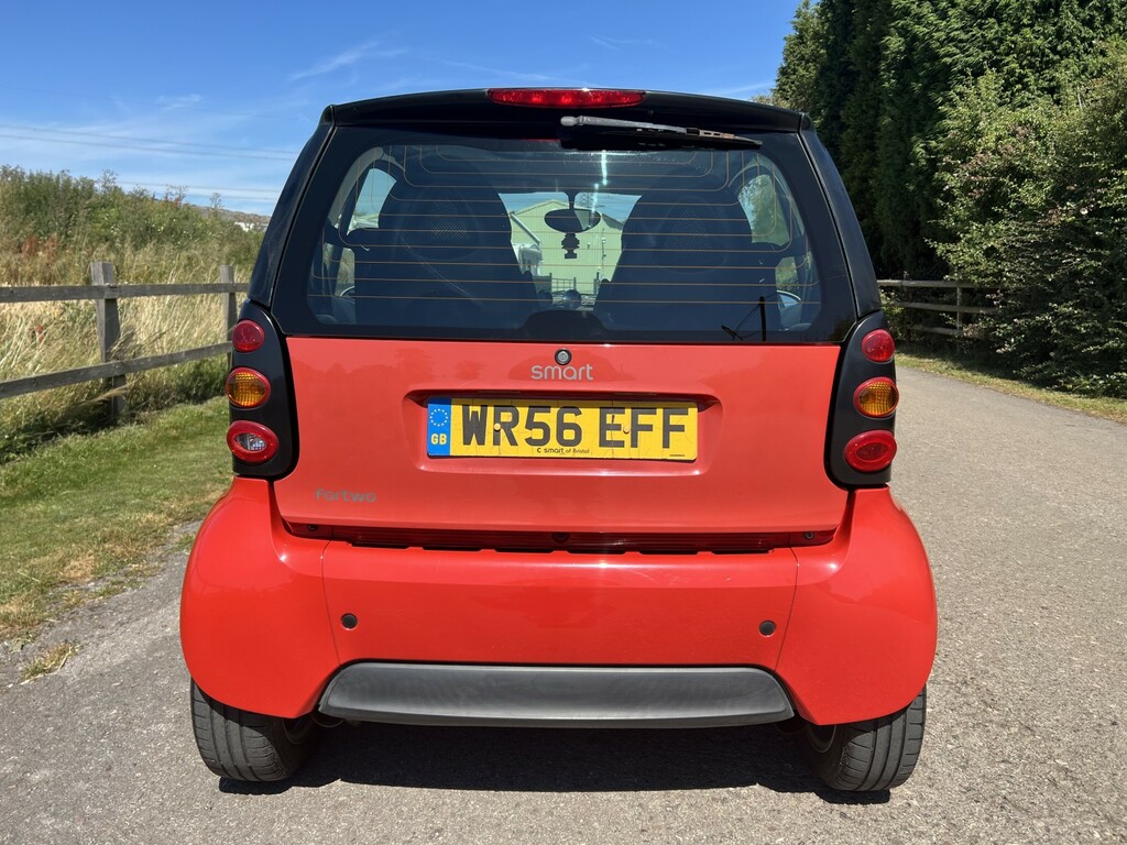 Smart Fortwo 0.7 City Pure Black #6