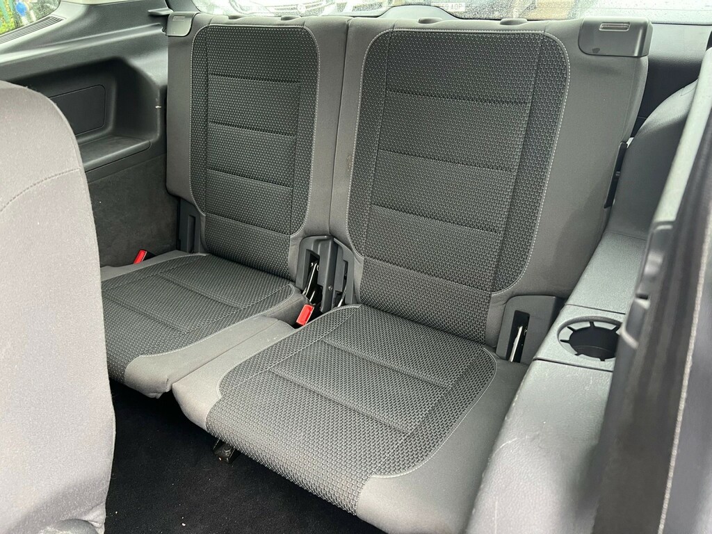 Volkswagen Touran Mpv 2.0 Tdi Match 7 Seats 201010 Red #19