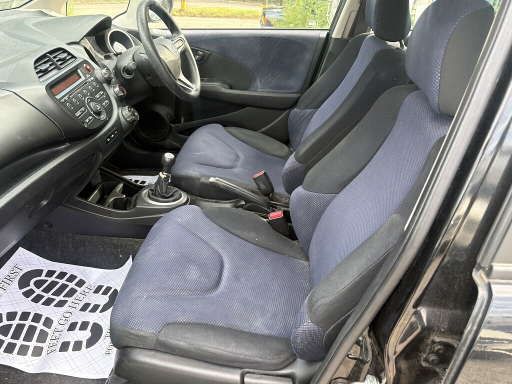Honda Jazz 2011 Honda Jazznbsp1.3h Ima Hx-t Cvt Euro 5 Black #15