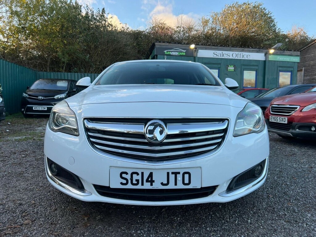 Vauxhall Insignia 1.8 16V Sri White #2