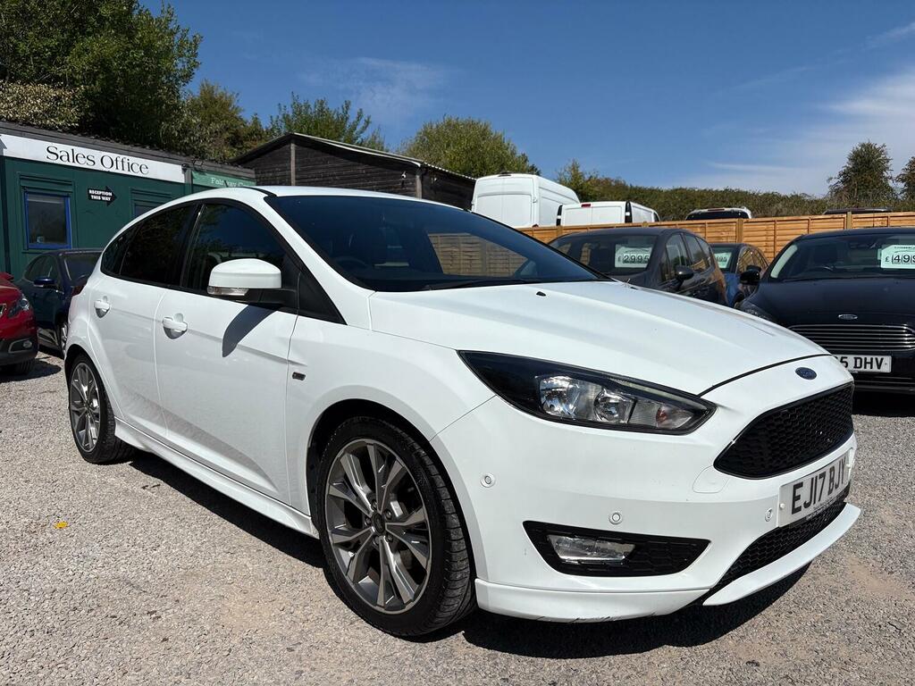 Ford Focus 1.5 T Ecoboost St-line White