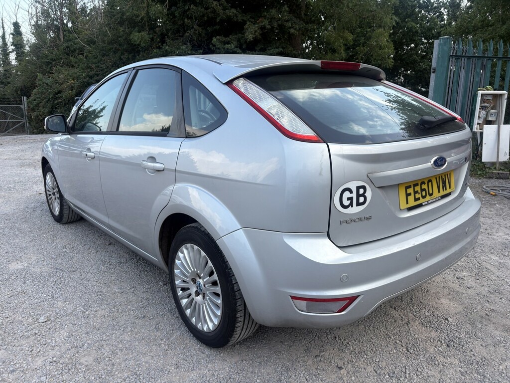 Ford Focus 1.6 Titanium Silver #6