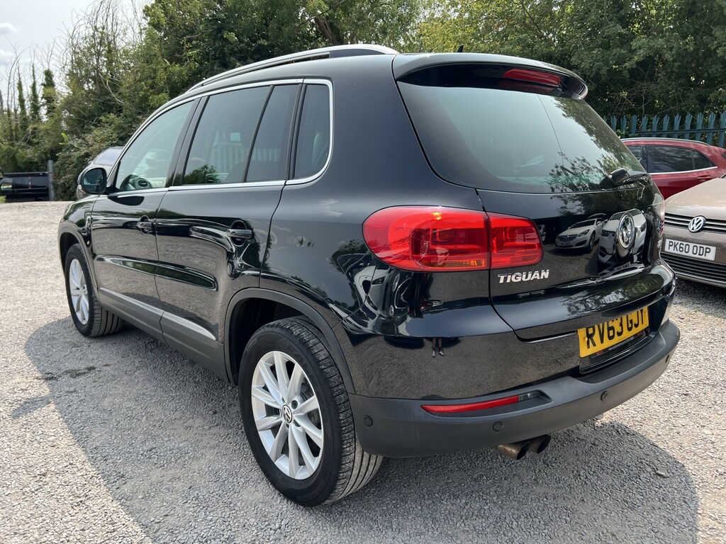 Volkswagen Tiguan 2.0 Tdi Bluemotion Tech Se Black #5