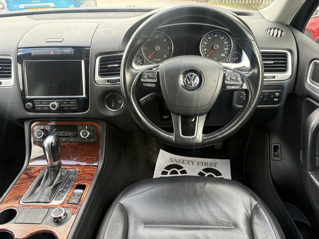Volkswagen Touareg 2012 3.0 Tdi V6 Bluemotion Tech Altitude Sat Nav S Black #12