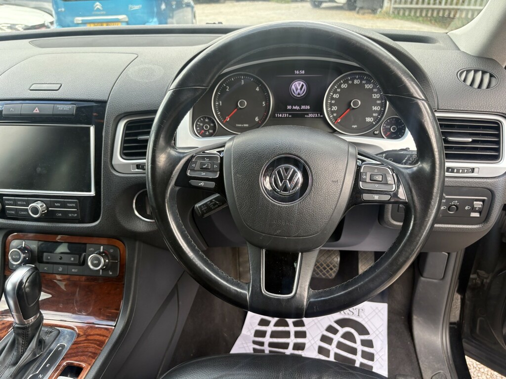 Volkswagen Touareg 2012 3.0 Tdi V6 Bluemotion Tech Altitude Sat Nav S Black #10