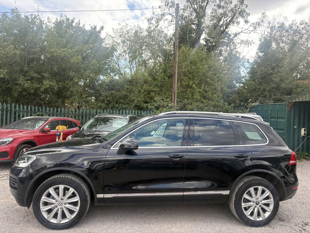 Volkswagen Touareg 3.0 Tdi V6 Bluemotion Tech Se Black #4