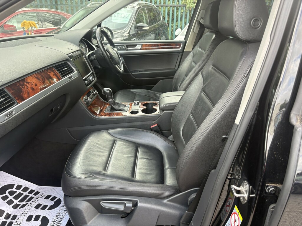 Volkswagen Touareg 2012 3.0 Tdi V6 Bluemotion Tech Altitude Sat Nav S Black #18