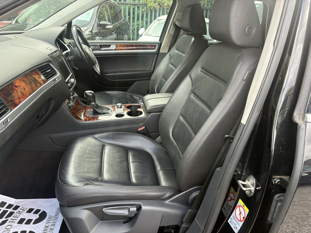 Volkswagen Touareg 2012 3.0 Tdi V6 Bluemotion Tech Altitude Sat Nav S Black #19