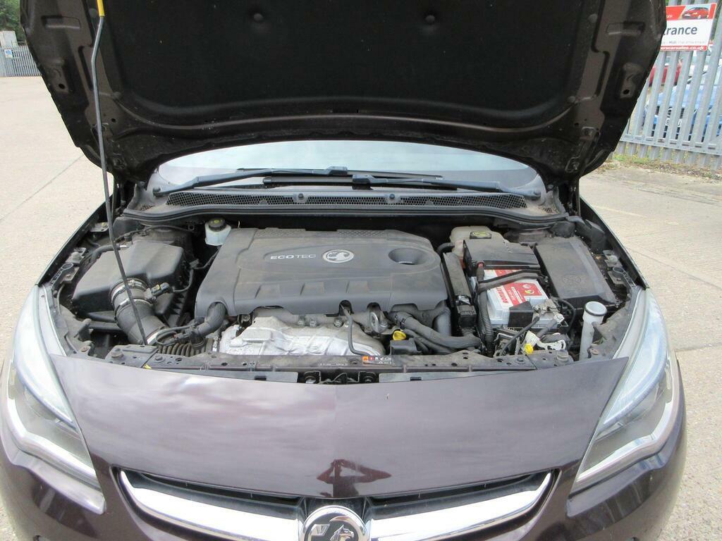 Vauxhall Astra 1.4 16V Excite Hatchback Euro 5 Red #20